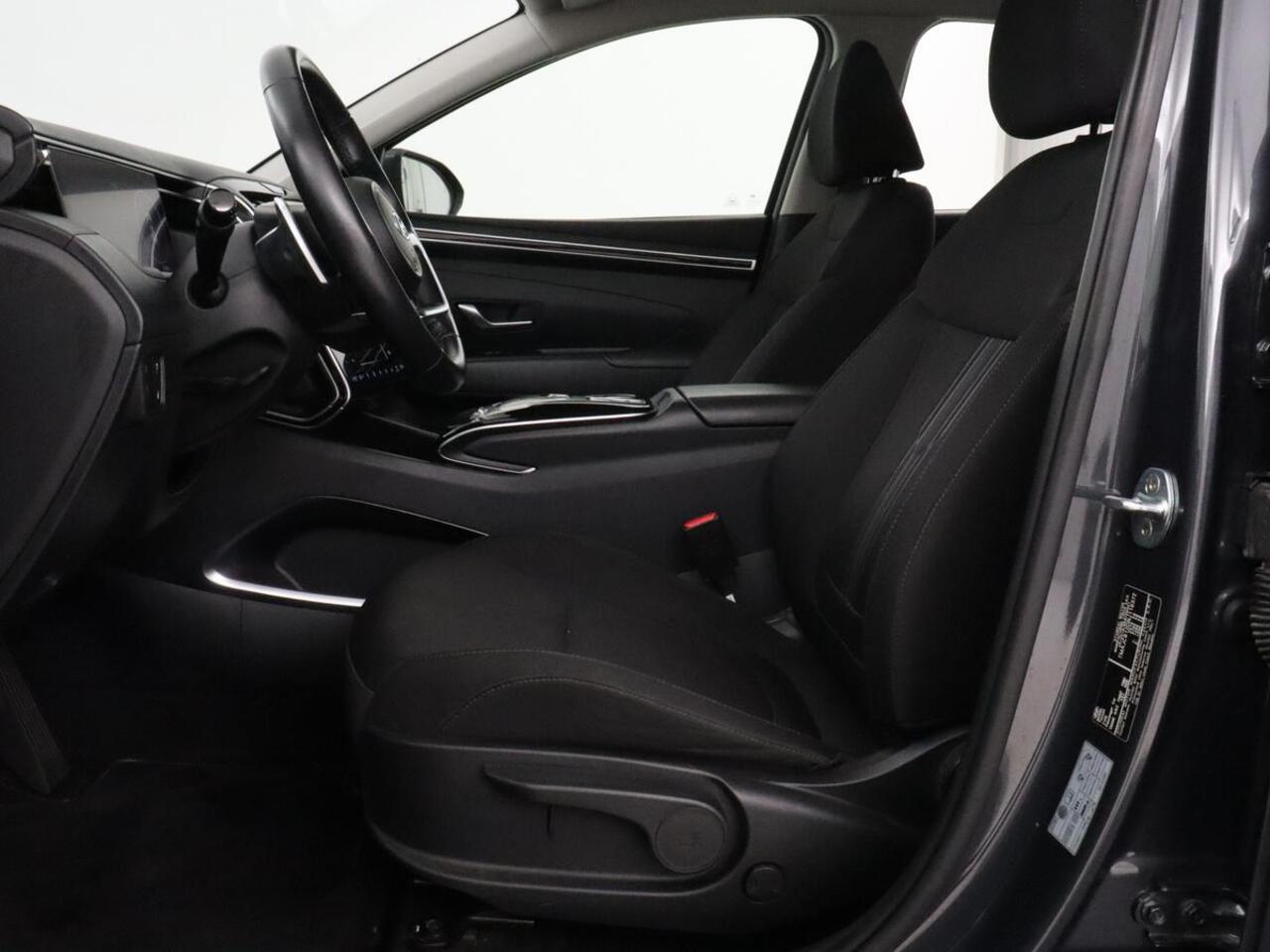 Hyundai TUCSON 1.6 T-GDI PHEV Comfort 4WD | Trekhaak | Carplay | Adaptive cruise | Camera | Climate control | Navigatie | Digital Cockpit | Plug In
