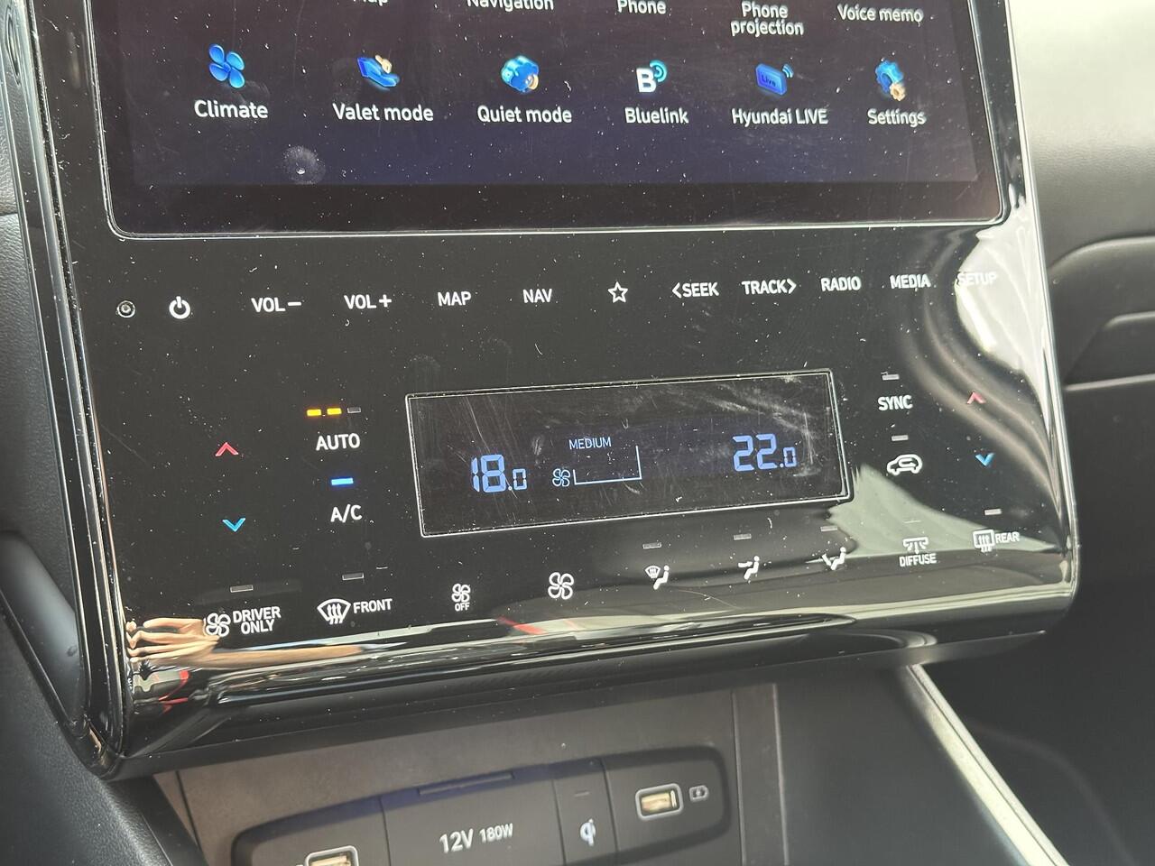 Hyundai TUCSON 1.6 T-GDI HEV 230pk N Line Edition / 1650kg Trekgewicht / Stoelverwarming / Adaptieve cruise control / Apple Carplay + Android Auto / Climate Control /