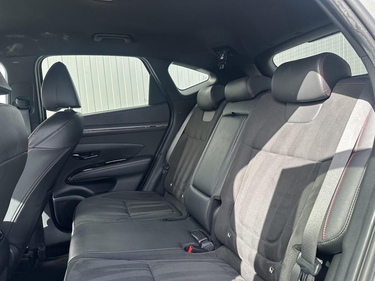 Hyundai TUCSON 1.6 T-GDI HEV 230pk N Line Edition / 1650kg Trekgewicht / Stoelverwarming / Adaptieve cruise control / Apple Carplay + Android Auto / Climate Control /