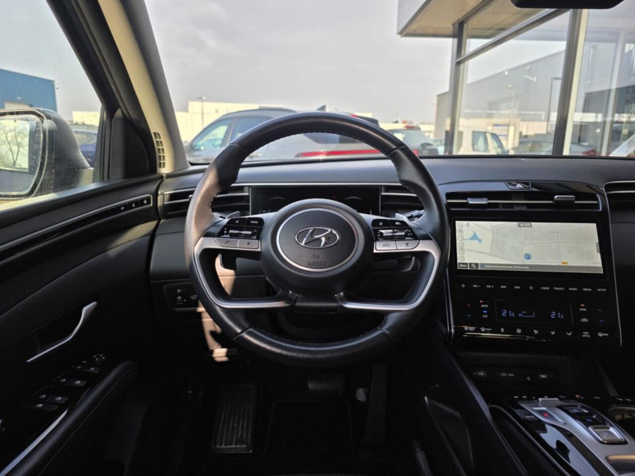 Hyundai TUCSON 1.6 T-GDI HEV PREMIUM/TREKHAAK/360CAMERA