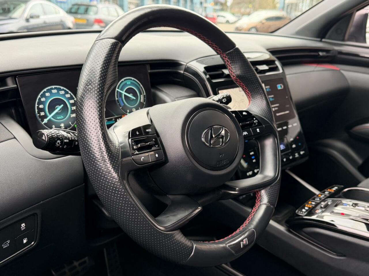 Hyundai TUCSON 1.6 T-GDI N LINE 4WD PHEV AUTOMAAT NAVI PDC-CAMERA WINTERPACK.