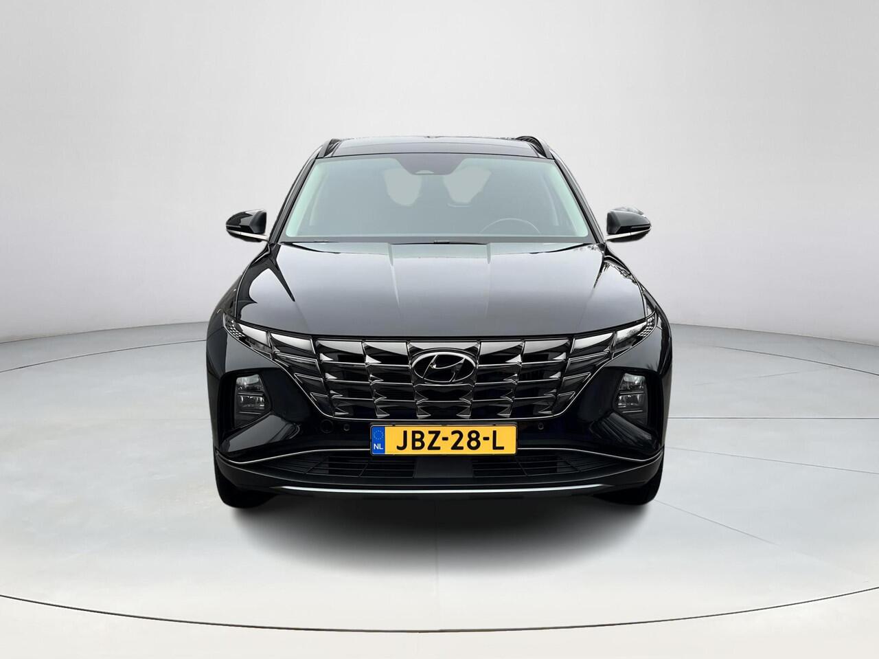 Hyundai TUCSON 1.6 T-GDI PHEV Comfort 4WD | 3 jaar garantie | Rijklaarprijs dus geen extra afleverkosten! | Automaat | Panoramadak | Apple/android auto