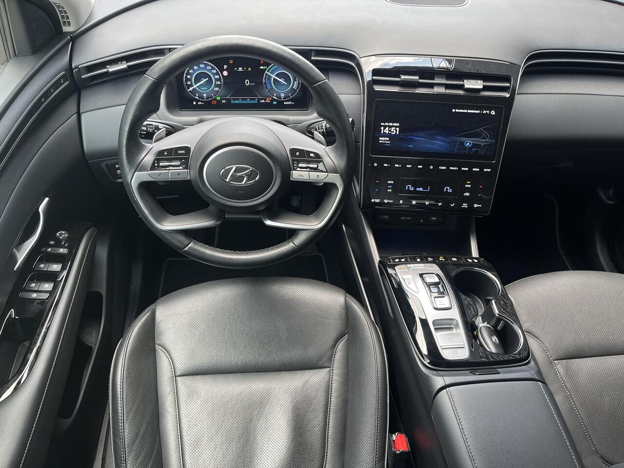 Hyundai TUCSON Premium 1.6 T-GDI 265pk PHEV 4WD | TREKHAAK | LEDER | DAKKLEUR ZWART | ALLSEASON BANDEN | 360° CAMERA |