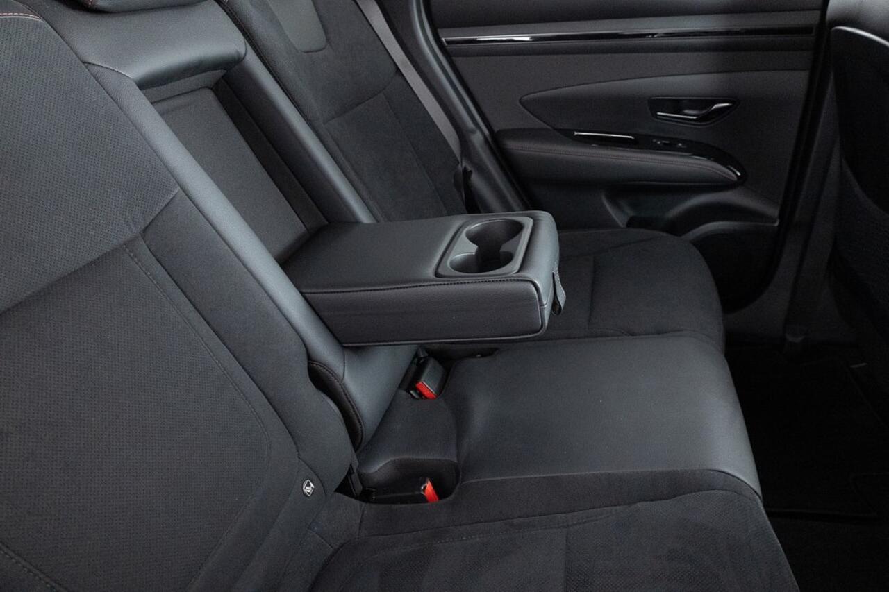 Hyundai TUCSON 1.6 T-GDI PHEV 4WD N-Line | PANORAMADAK | Half LEDER | NAVI