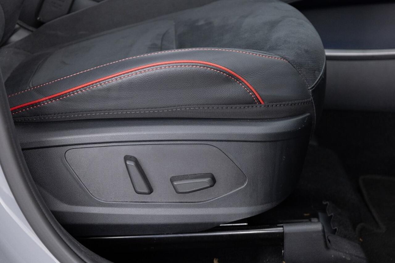 Hyundai TUCSON 1.6 T-GDI PHEV 4WD N-Line | PANORAMADAK | Half LEDER | NAVI