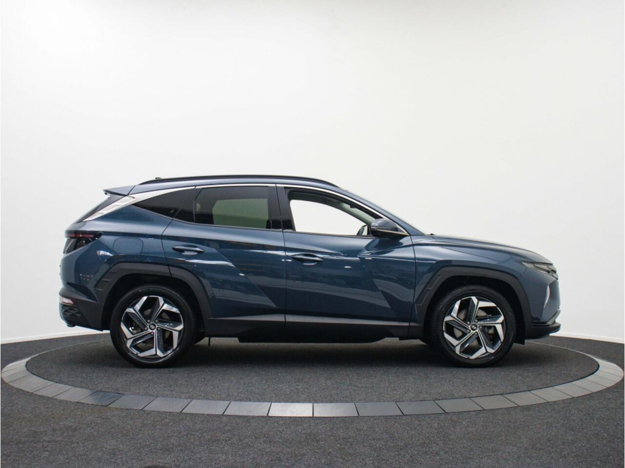 Hyundai TUCSON 1.6 T-GDI PHEV Premium | Private lease 699 p.m.