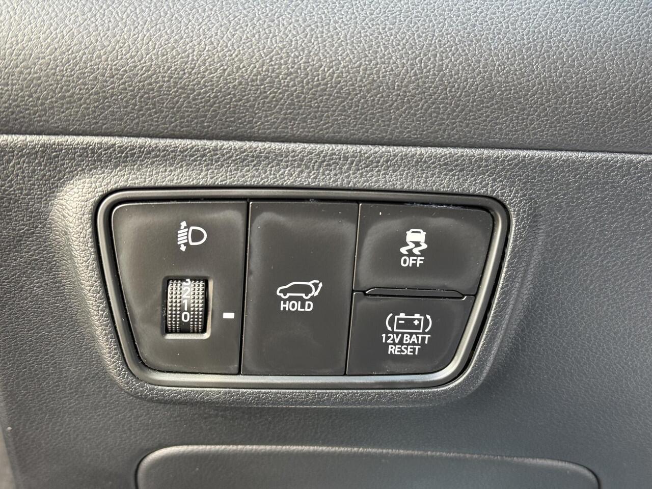 Hyundai TUCSON 1.6 T-GDI HEV Comfort Smart / Eerste Eigenaar / Dealer Onderhouden / Navigatie / Stoel+Stuur Verwarming / Achteruitrij Camera / Elektrische Achterklep /