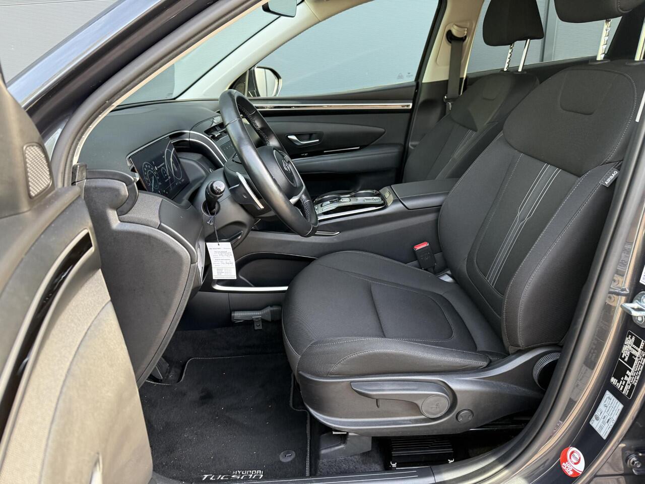 Hyundai TUCSON 1.6 T-GDI HEV Comfort Smart / Eerste Eigenaar / Dealer Onderhouden / Navigatie / Stoel+Stuur Verwarming / Achteruitrij Camera / Elektrische Achterklep /