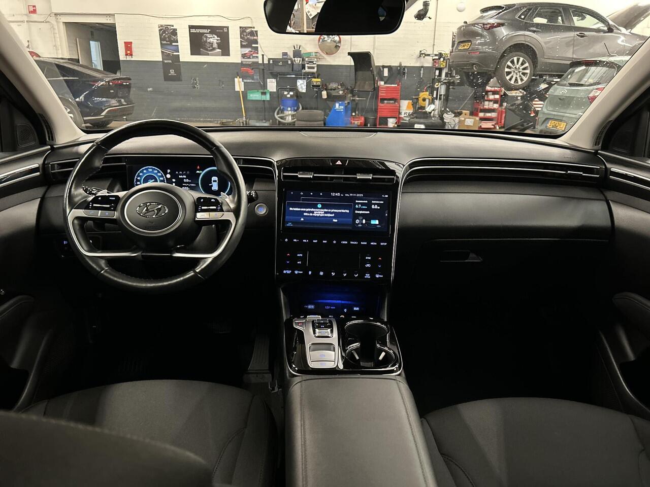 Hyundai TUCSON 1.6 T-GDI HEV Comfort Smart | Achteruitrijcamera | Apple Carplay/Android Auto | Stoel/stuurverwarming | Krell Audio systeem | Elektrische achterklep |Trekhaak vast|