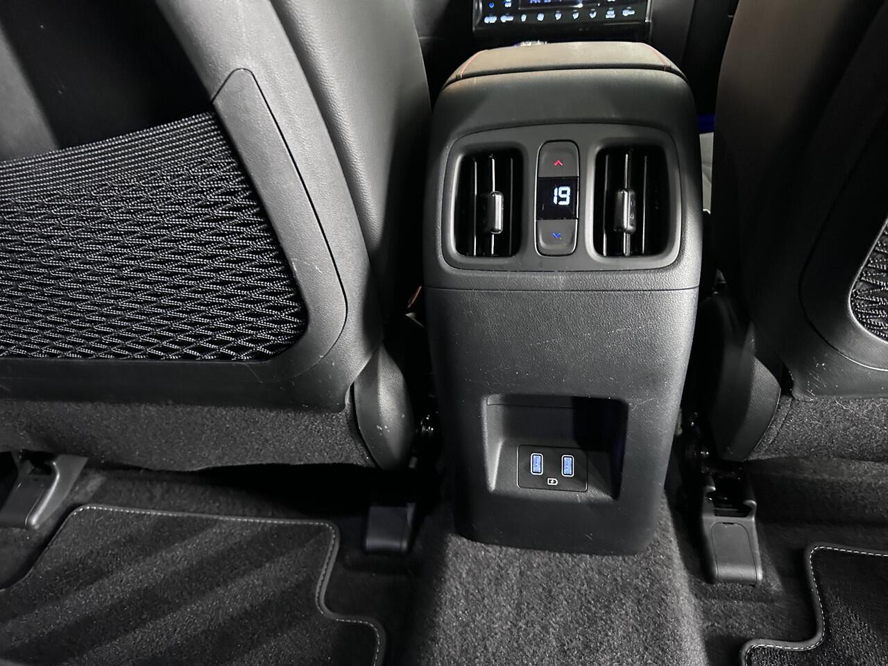 Hyundai TUCSON 1.6 T-GDI PHEV N Line Sky 4WD Panorama | Stoelverwarming | elektrische stoelen