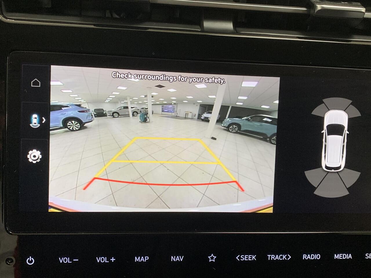 Hyundai TUCSON 1.6 T-GDI PHEV Comfort Smart 4WD SOH 100 % | NAVIGATIE | ACHTERUITRIJCAMERA | STOEL/STUURVERWARMING