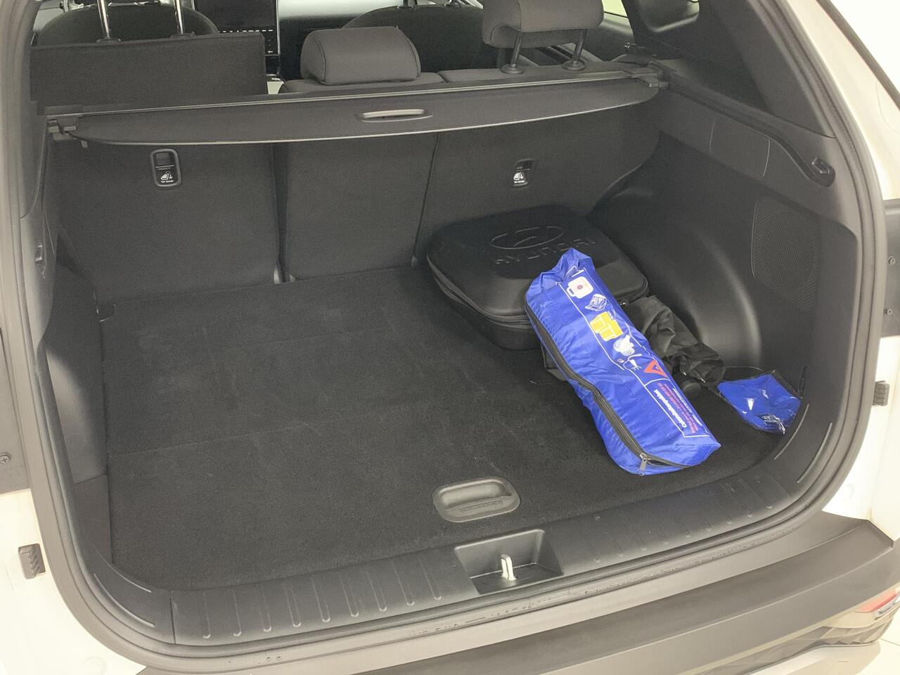 Hyundai TUCSON 1.6 T-GDI PHEV Comfort Smart 4WD SOH 100 % | NAVIGATIE | ACHTERUITRIJCAMERA | STOEL/STUURVERWARMING