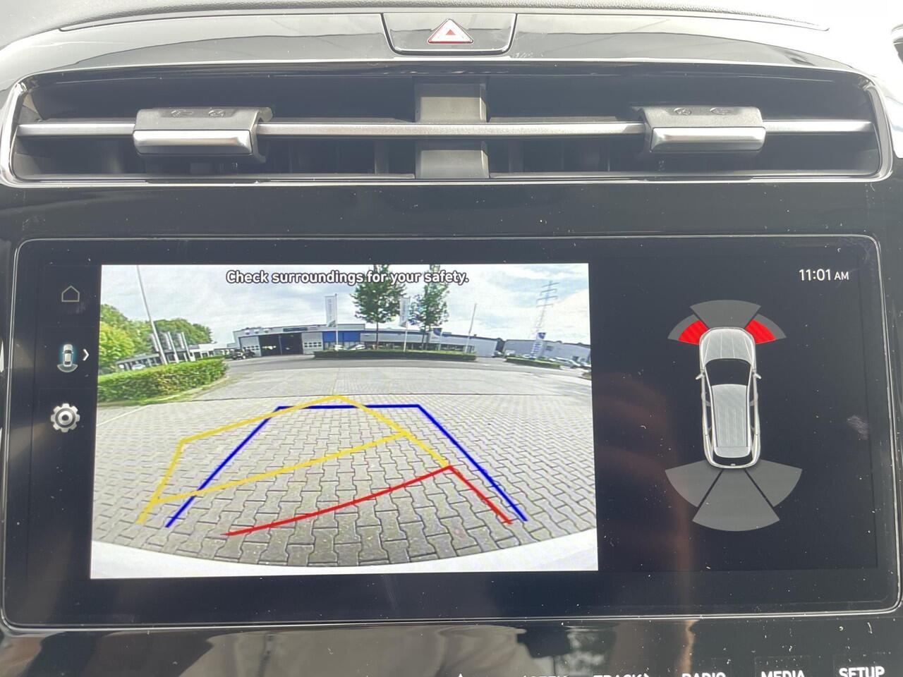 Hyundai TUCSON 1.6 T-GDI PHEV Comfort Smart 4WD / 1350KG Trekgewicht / Navigatie + Apple Carplay/Android Auto / Climate Control / Keyless Entry & Start / 19" LMV / Automatische Achterklep / Bluelink /