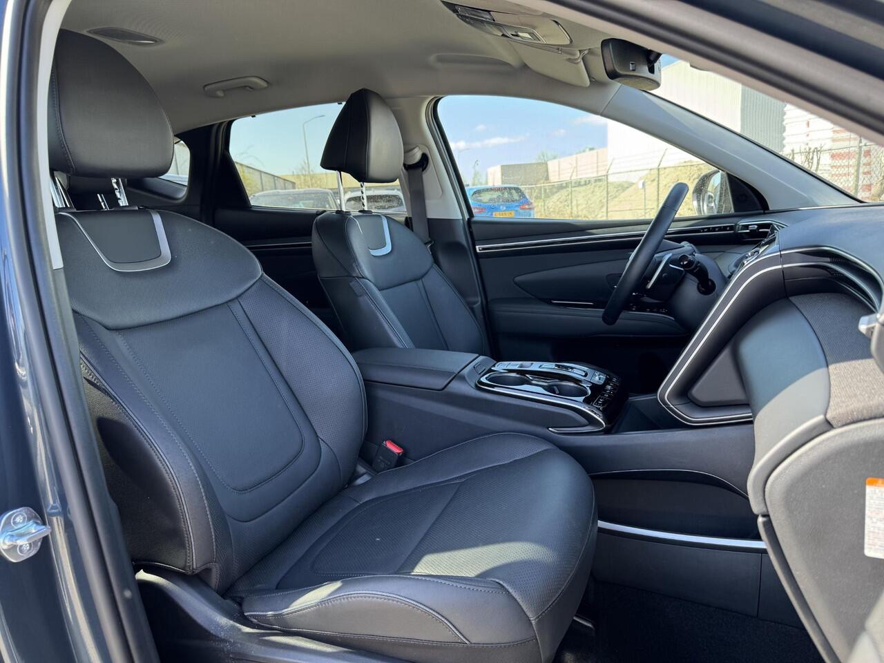 Hyundai TUCSON 1.6 T-GDI HEV Premium NL-Auto, 1650kg Trekgewicht! | Vol-Leder | Digitaal Instrumentenpaneel | Adapt. Cruise Control | Apple Carplay/Android Auto | Stoelverwarming | Dodehoek Detectie | 360° Camera | Rijklaarprijs!