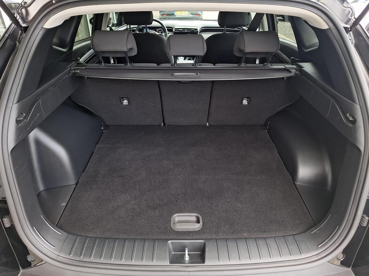 Hyundai TUCSON 1.6 T-GDI PHEV Comfort 4WD | Stoelverwarming | Keyless | Android auto Apple Carplay | Navigatie | 19 Inch lichtmetalen velgen |