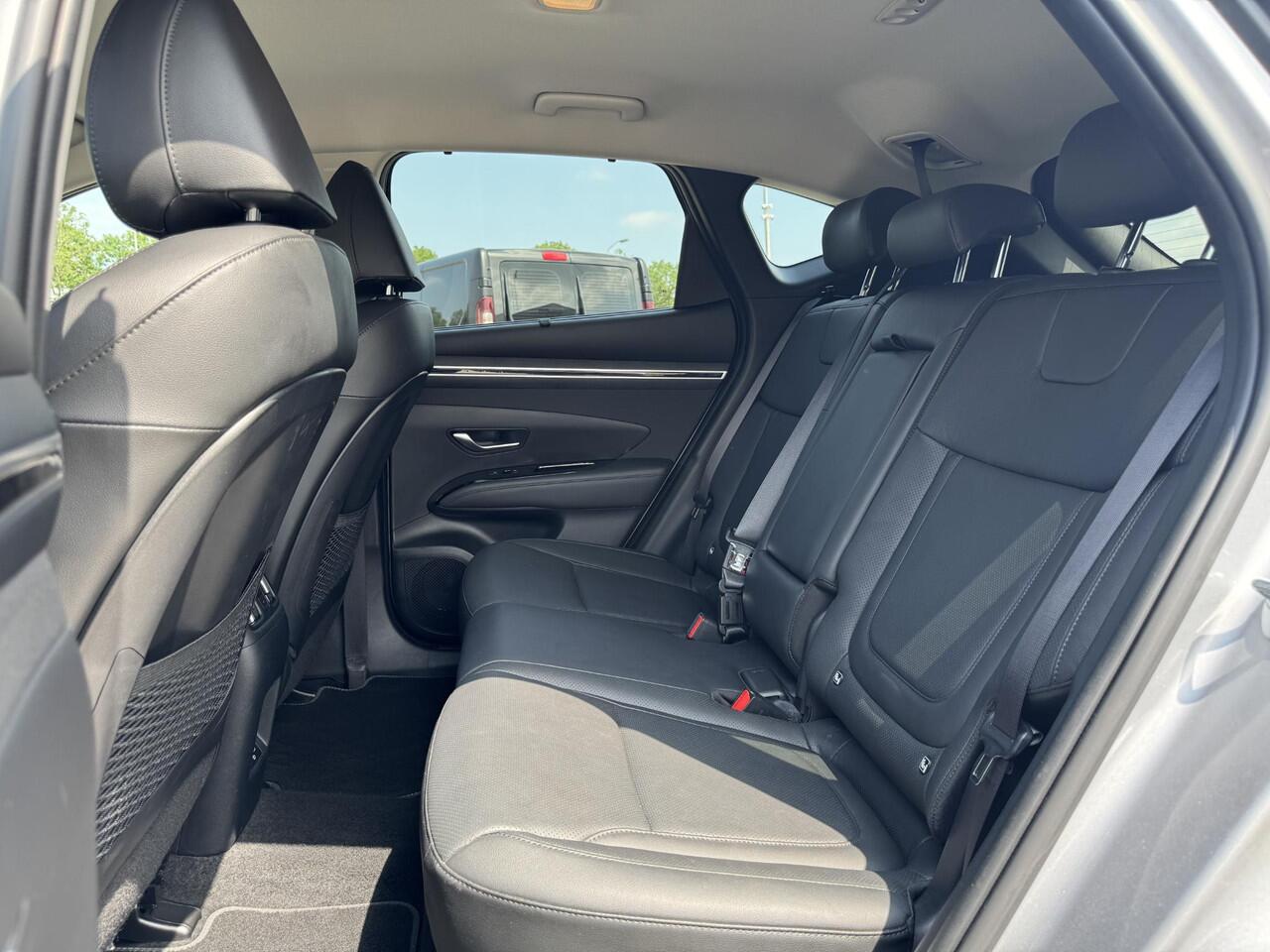 Hyundai TUCSON 1.6 T-GDI PHEV Premium 4WD SoH 99% NL-Auto, 1350kg Trekgewicht! | Vol-Leder | Digitaal Instrumentenpaneel | Adapt. Cruise Control | Apple Carplay/Android Auto | Stoelverwarming | Dodehoek Detectie | 360° Camera | Rijklaarprijs!