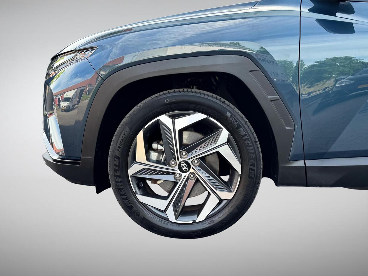 Hyundai TUCSON 1.6 T-GDI PHEV Comfort Smart 4WD SoH 99% NL-Auto, 1350kg Trekgewicht! | Navigatie | Camera | Apple Carplay/Android Auto | Stuur- + Stoelverwarming | Elek. Achterklep | Rijklaarprijs!