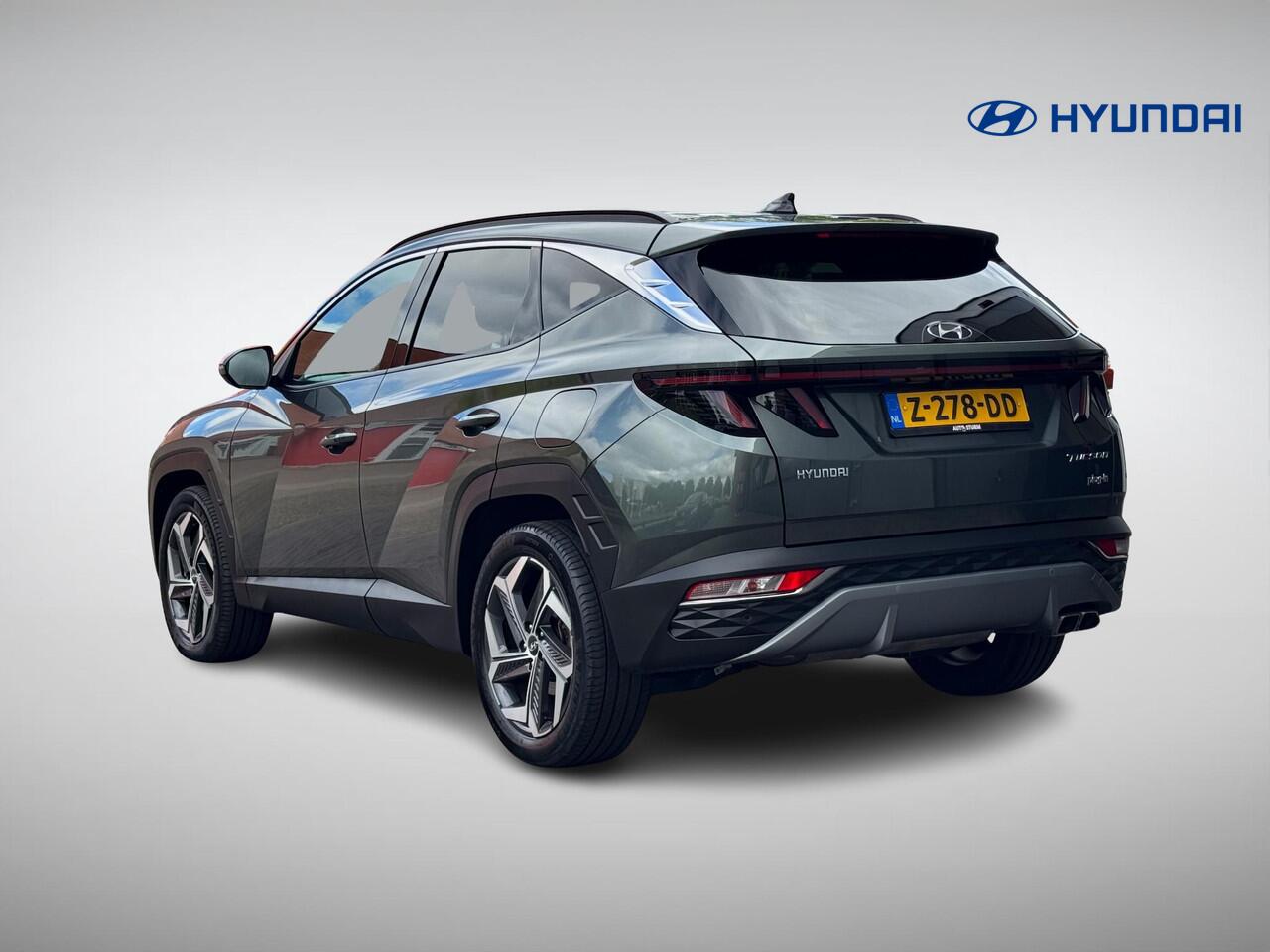 Hyundai TUCSON 1.6 T-GDI PHEV Comfort Smart 4WD SoH 99% NL-Auto, 1350kg Trekgewicht! | Navigatie | Camera | Apple Carplay/Android Auto | Stuur- + Stoelverwarming | Elek. Achterklep | Rijklaarprijs!