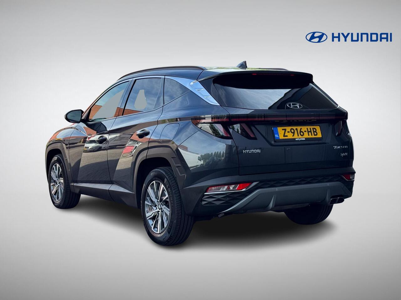 Hyundai TUCSON 1.6 T-GDI HEV Comfort Smart NL-Auto, 1650kg Trekgewicht! | Navigatie | Camera | Apple Carplay/Android Auto | Stuur- + Stoelverwarming | Elek. Achterklep | Rijklaarprijs!