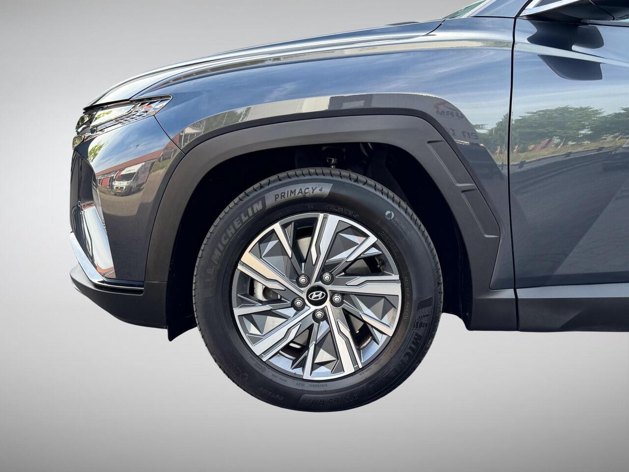 Hyundai TUCSON 1.6 T-GDI HEV Comfort Smart NL-Auto, 1650kg Trekgewicht! | Navigatie | Camera | Apple Carplay/Android Auto | Stuur- + Stoelverwarming | Elek. Achterklep | Rijklaarprijs!