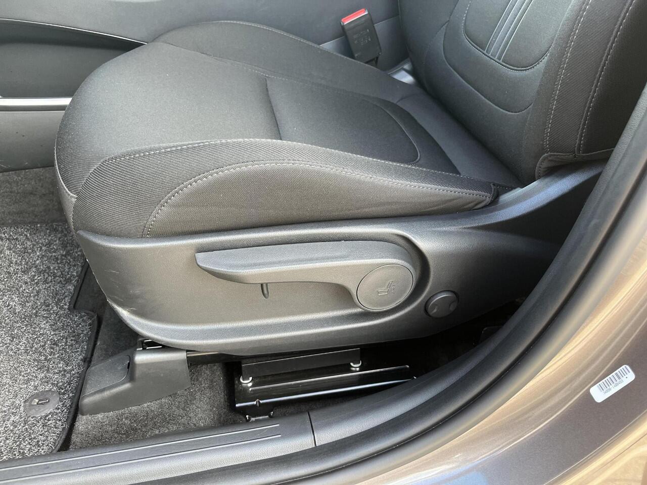 Hyundai TUCSON 1.6 T-GDI PHEV Comfort Smart 4WD | Rijklaarprijs dus GEEN afleverkosten! | Trekhaak | Navigatie |