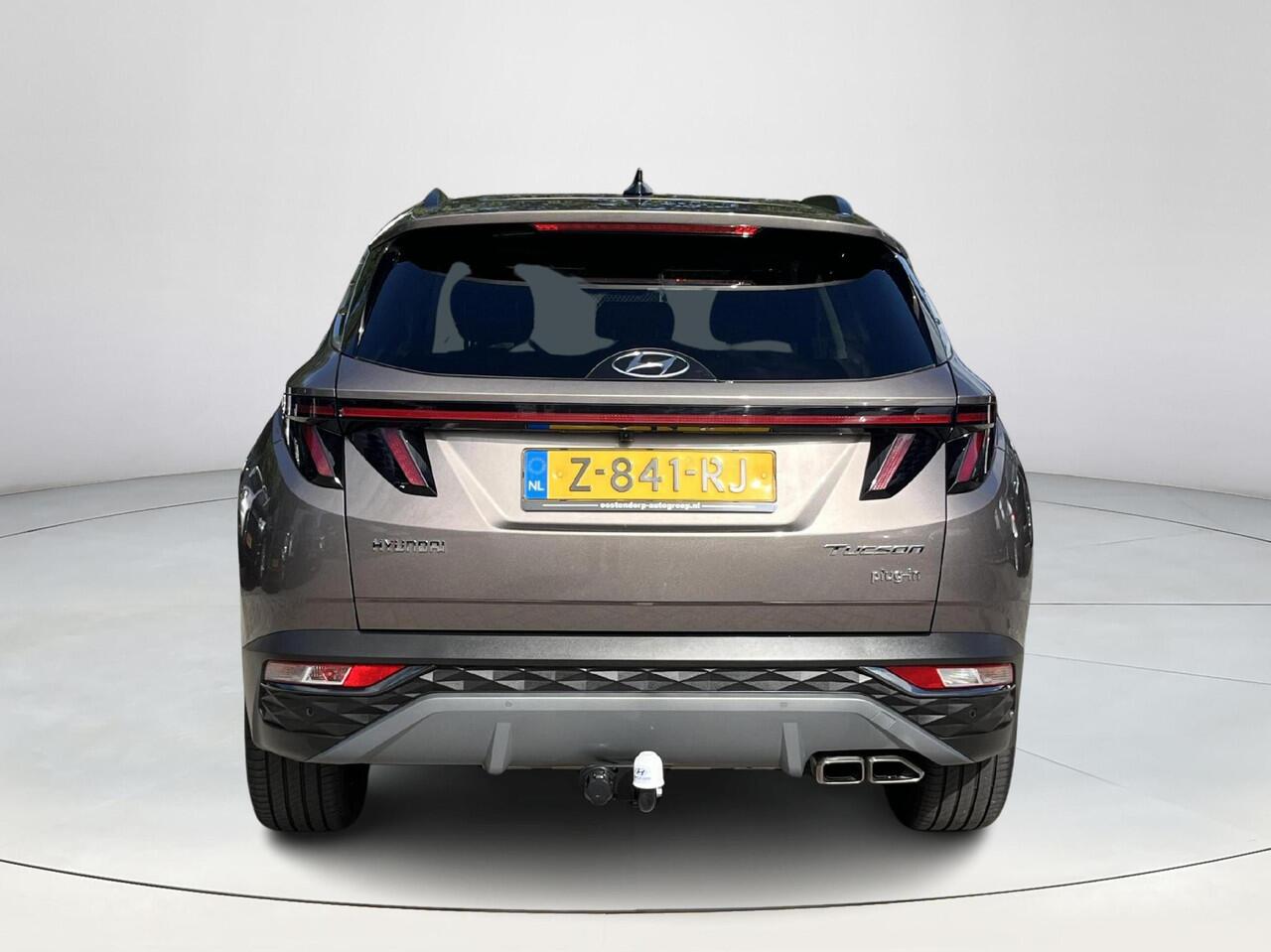 Hyundai TUCSON 1.6 T-GDI PHEV Comfort Smart 4WD | Rijklaarprijs dus GEEN afleverkosten! | Trekhaak | Navigatie |