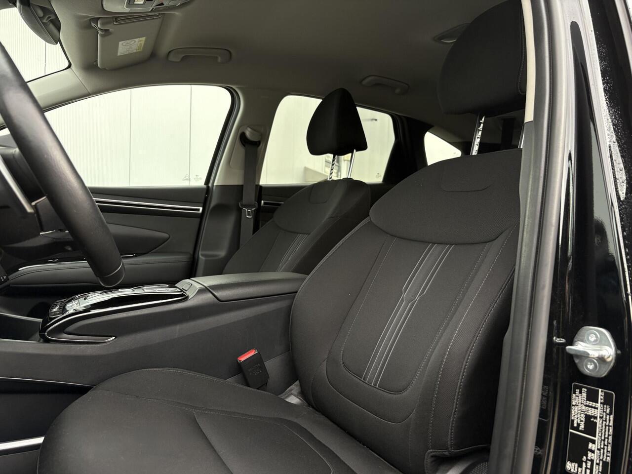 Hyundai TUCSON 1.6 T-GDI HEV Comfort Smart / Navigatie + Apple Carplay/Android Auto / Climate Control / Keyless Entry & Start /