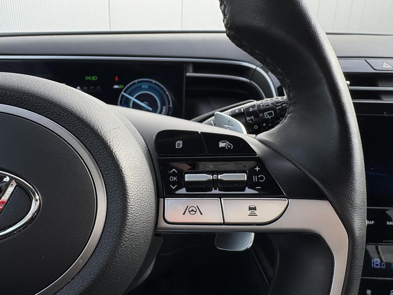 Hyundai TUCSON 1.6 T-GDI HEV Comfort Smart / Navigatie + Apple Carplay/Android Auto / Climate Control / Keyless Entry & Start /