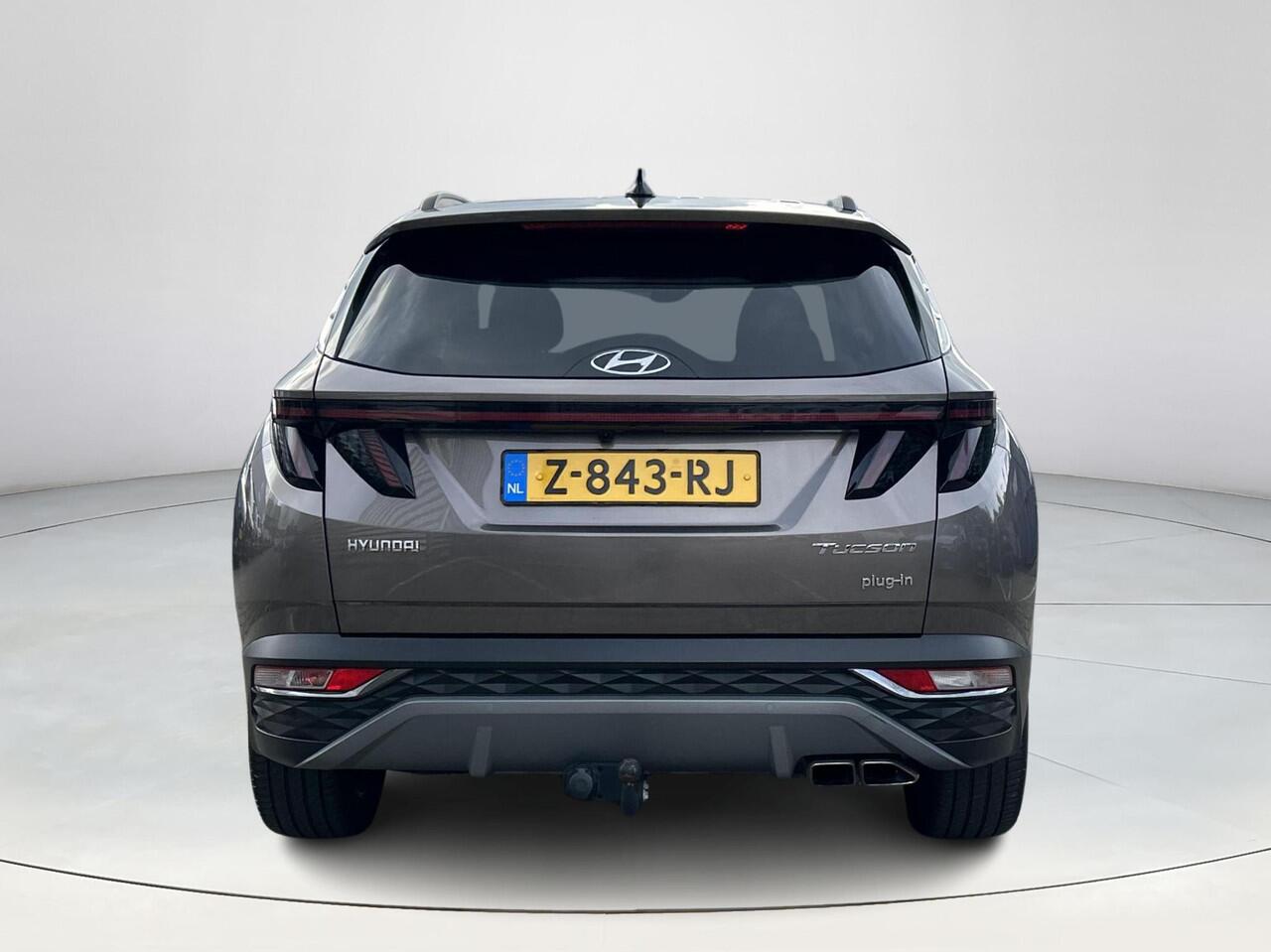 Hyundai TUCSON 1.6 T-GDI PHEV Comfort Smart 4WD | Trekhaak | Apple Carplay/Android Auto | Achteruitrijcamera | Adaptief Cruise Control | Elektrische achterklep | Stoel/stuurverwarming |