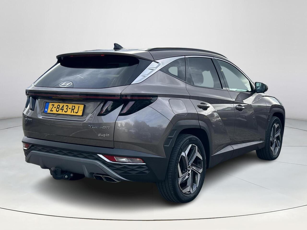 Hyundai TUCSON 1.6 T-GDI PHEV Comfort Smart 4WD | Trekhaak | Apple Carplay/Android Auto | Achteruitrijcamera | Adaptief Cruise Control | Elektrische achterklep | Stoel/stuurverwarming |