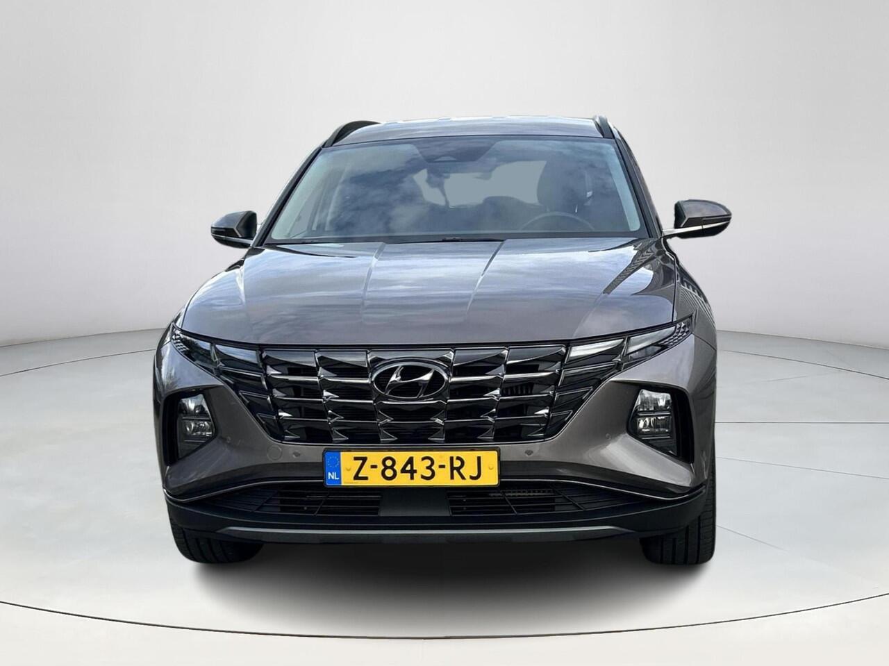 Hyundai TUCSON 1.6 T-GDI PHEV Comfort Smart 4WD | Trekhaak | Apple Carplay/Android Auto | Achteruitrijcamera | Adaptief Cruise Control | Elektrische achterklep | Stoel/stuurverwarming |