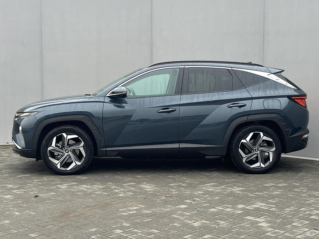 Hyundai TUCSON 1.6 T-GDI PHEV Premium 4WD / Vaste Trekhaak 13-polig (Trekgewicht 1.350kg) / Stuur- en Stoelverwarming / Stoelverkoeling / Adaptieve Cruise Control / 360° Camera / Climate Control / Navigatie full map / Apple Carplay & Android Auto / Elektrisch Verstelbar