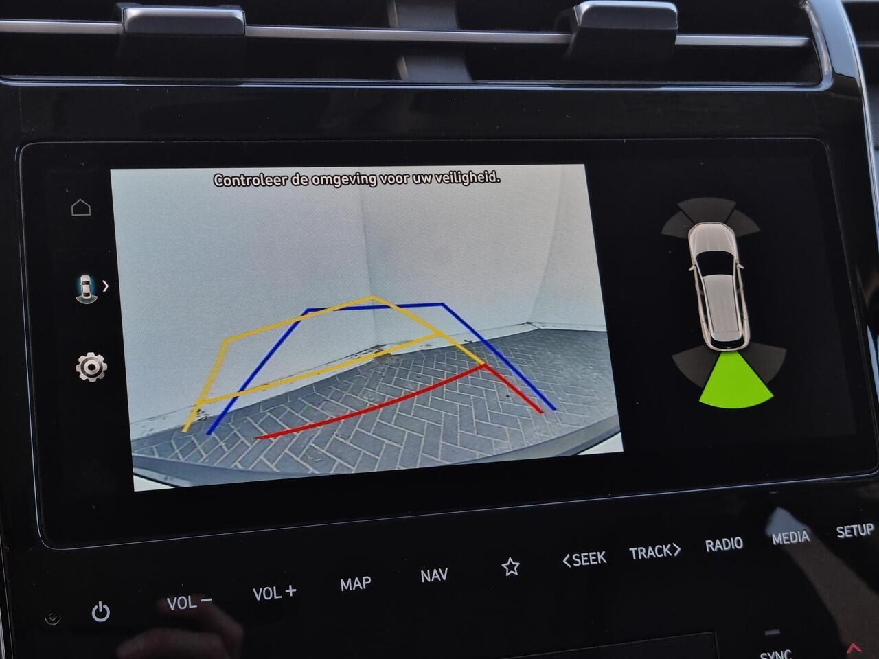 Hyundai TUCSON 1.6 T-GDI PHEV Premium 4WD / Vaste Trekhaak 13-polig (Trekgewicht 1.350kg) / Stuur- en Stoelverwarming / Stoelverkoeling / Adaptieve Cruise Control / 360° Camera / Climate Control / Navigatie full map / Apple Carplay & Android Auto / Elektrisch Verstelbar