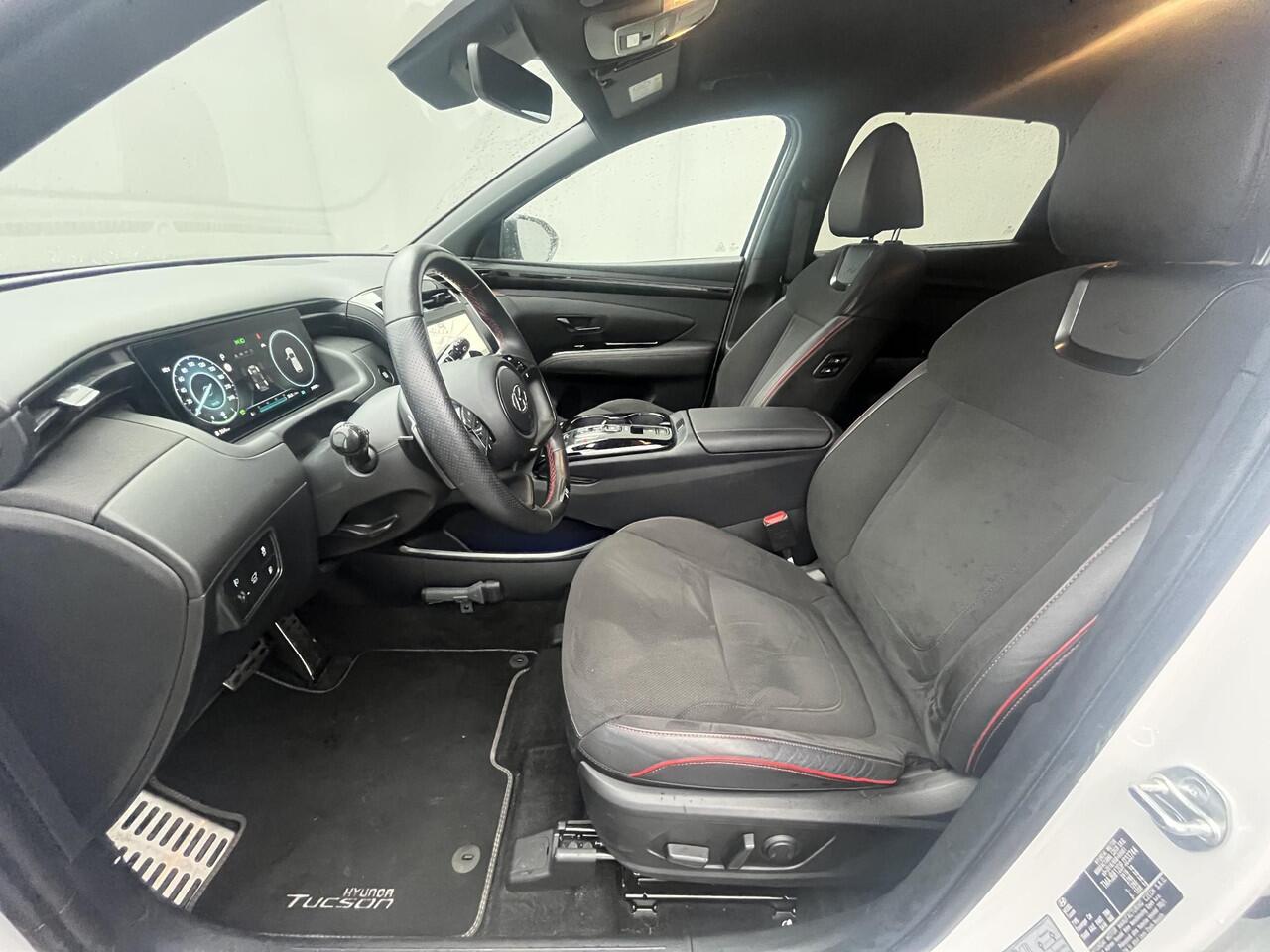 Hyundai TUCSON 1.6 T-GDI PHEV N Line 4WD / Vaste Trekhaak 13-polig (Trekgewicht 1.350kg) / Stuur- en Stoelverwarming / Stoelverkoeling / 360° Camera / Apple Carplay & Android Auto / Elektrische Achterklep / Climate Control / Adaptieve Cruise Control / Elektrisch Verste