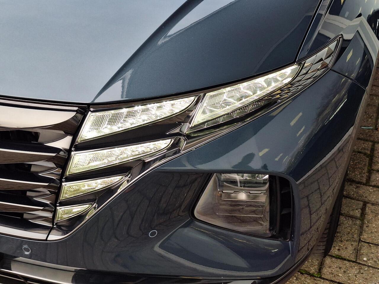 Hyundai TUCSON 1.6 T-GDI PHEV Comfort Smart 4WD | Trekhaak | Apple Carplay/Android Auto | Stoel/stuurverwarming | Elektrische achterklep | Climate control | Adaptief Cruise Control | Draadloos oplaadstation |