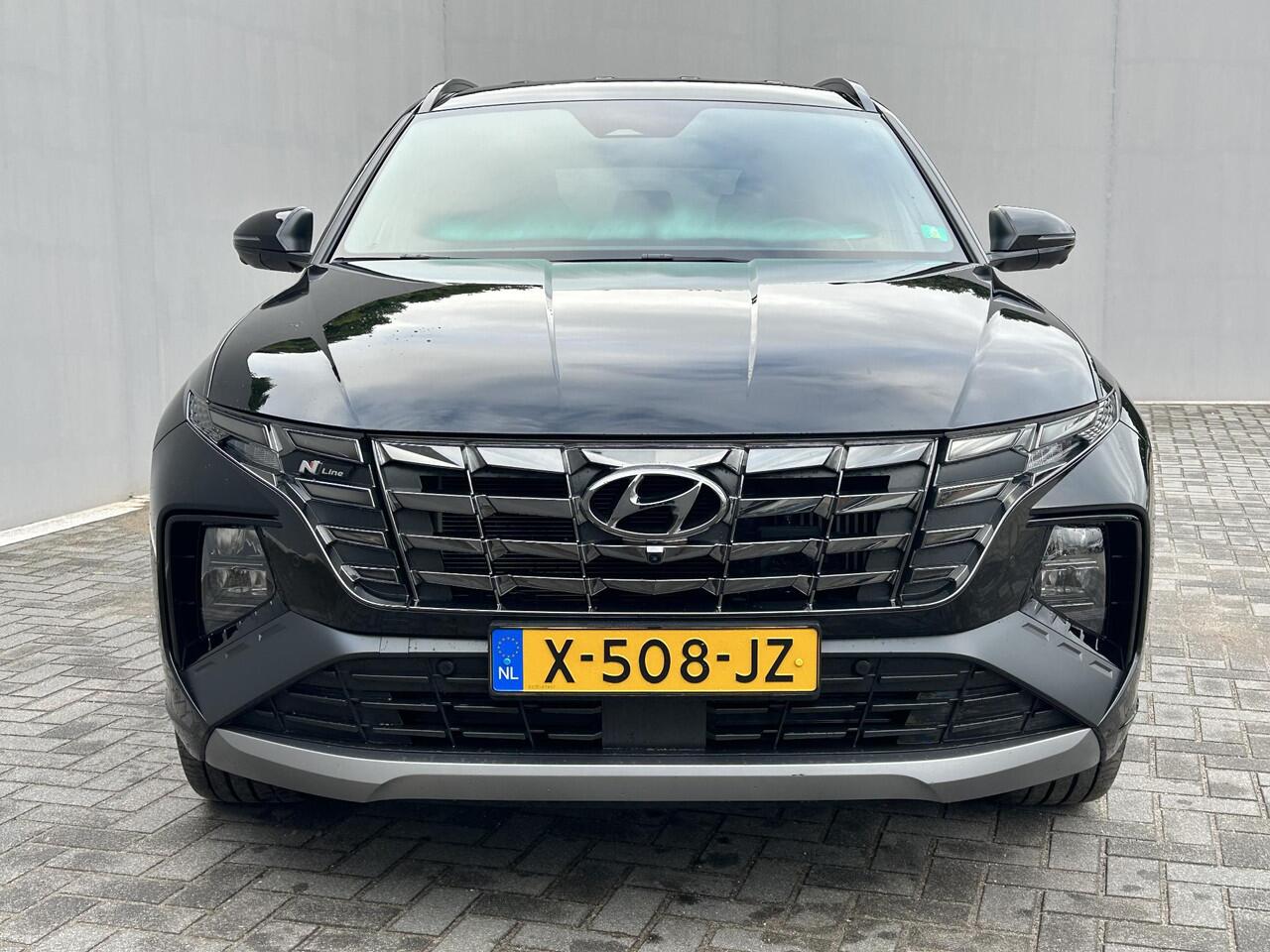 Hyundai TUCSON 1.6 T-GDI PHEV N Line 4WD / Trekhaak 1.350 Trekgewicht / Elektrische Achterklep / Elektrisch Verstelbare Stoelen / Stuur & Stoelverwarming / Stoelverkoeling / Adaptieve Cruise Control / Navigatie / Climate Control / Lichtmetalen Velgen /
