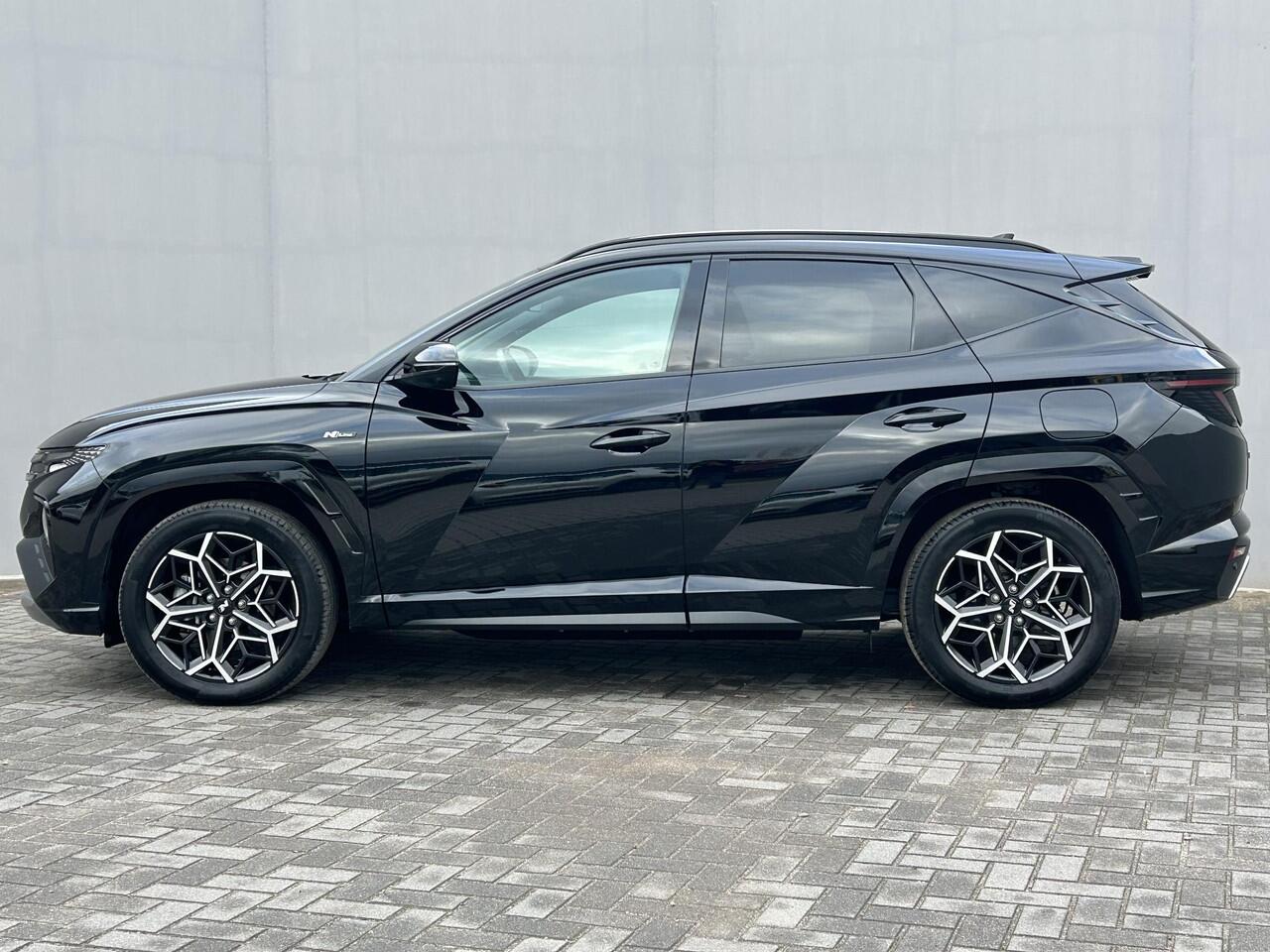 Hyundai TUCSON 1.6 T-GDI PHEV N Line 4WD / Trekhaak 1.350 Trekgewicht / Elektrische Achterklep / Elektrisch Verstelbare Stoelen / Stuur & Stoelverwarming / Stoelverkoeling / Adaptieve Cruise Control / Navigatie / Climate Control / Lichtmetalen Velgen /