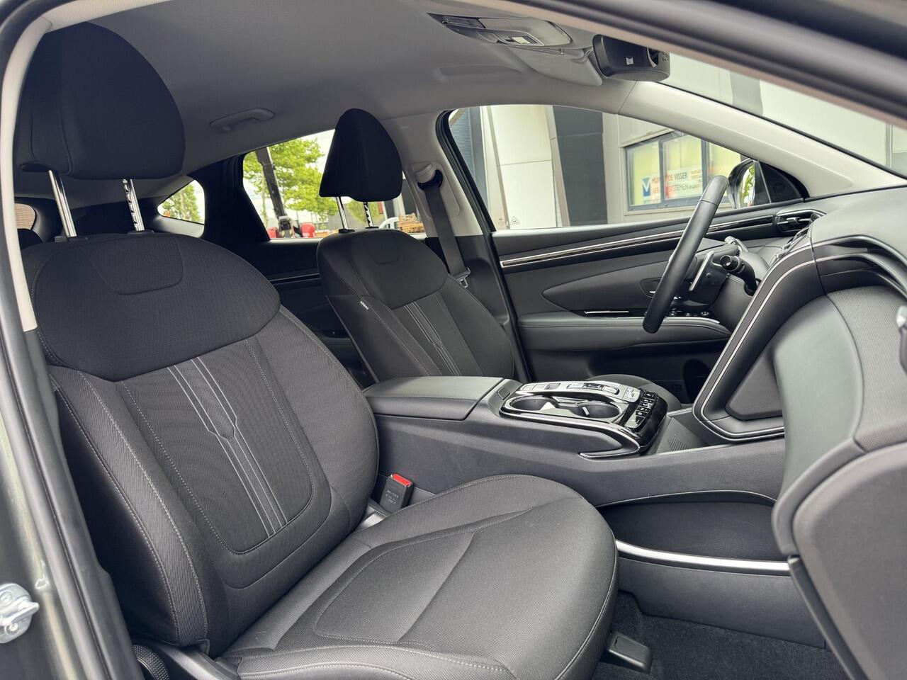 Hyundai TUCSON 1.6 T-GDI PHEV Comfort Smart 4WD SoH 99% NL-Auto, 1350kg Trekgewicht! | Navigatie | Camera | Apple Carplay/Android Auto | Stuur- + Stoelverwarming | Elek. Achterklep | Rijklaarprijs!