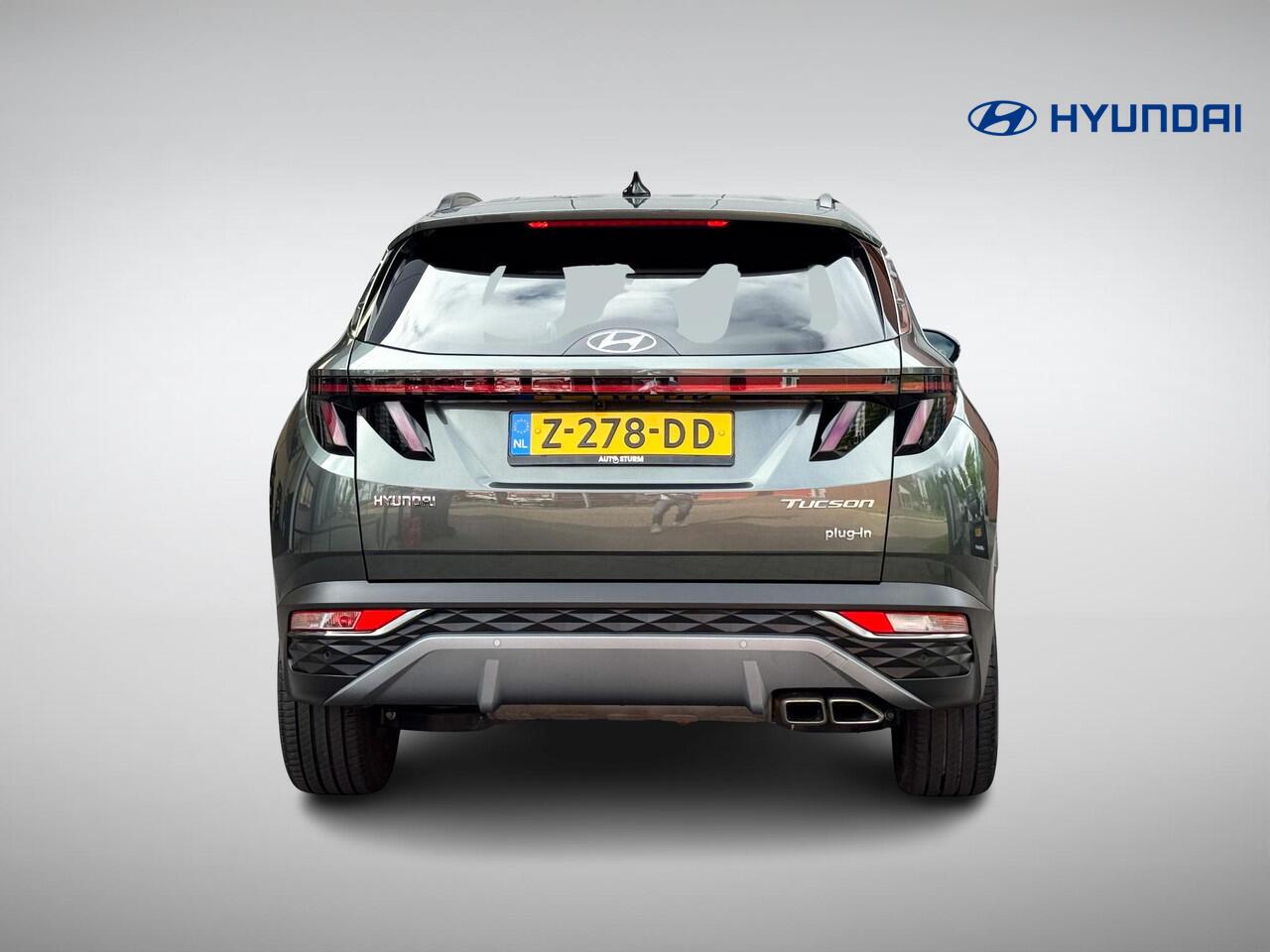 Hyundai TUCSON 1.6 T-GDI PHEV Comfort Smart 4WD SoH 99% NL-Auto, 1350kg Trekgewicht! | Navigatie | Camera | Apple Carplay/Android Auto | Stuur- + Stoelverwarming | Elek. Achterklep | Rijklaarprijs!