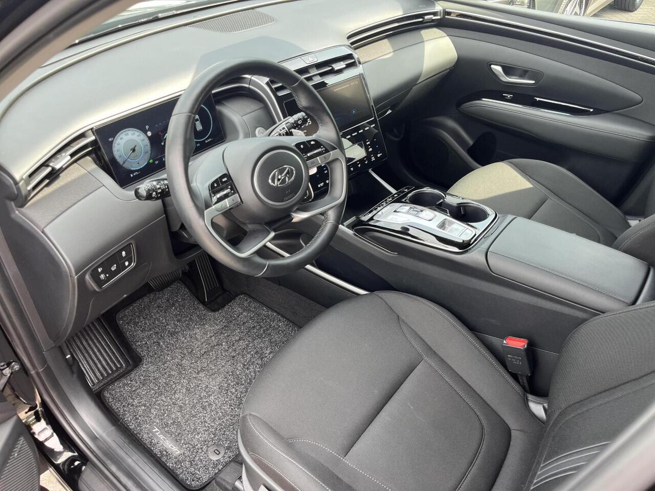 Hyundai TUCSON 1.6 T-GDI PHEV Comfort Smart 4WD | Rijklaarprijs dus GEEN afleverkosten! | Apple CarPlay/Android Auto | Cruise Control | Voorstoelen Verwarmd |