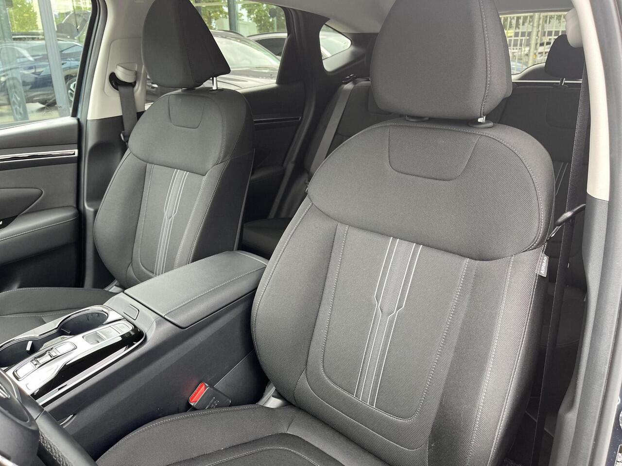 Hyundai TUCSON 1.6 T-GDI PHEV Comfort 4WD | Rijklaarprijs dus GEEN afleverkosten! | Navigatie | Cruise Control |