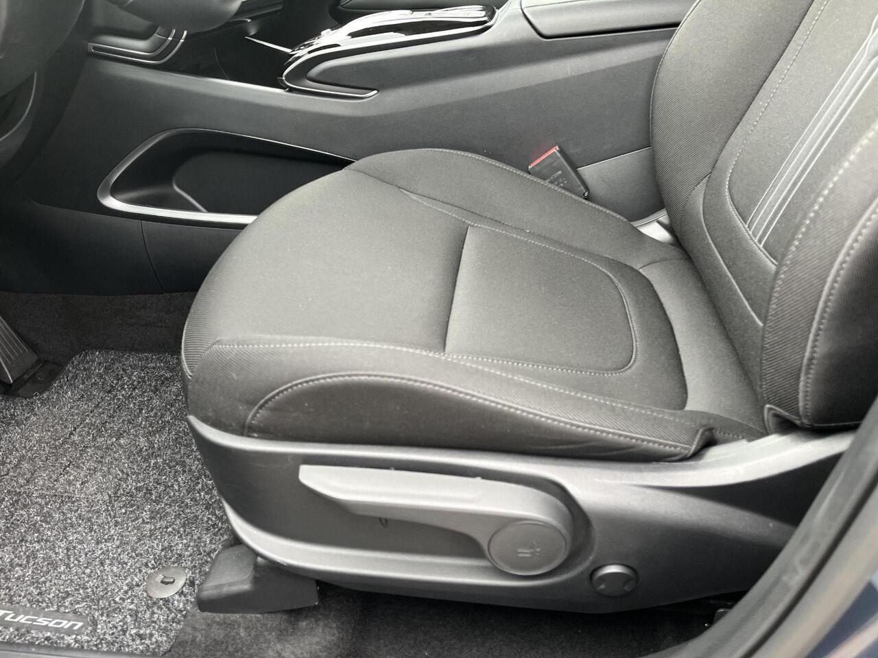 Hyundai TUCSON 1.6 T-GDI PHEV Comfort 4WD | Rijklaarprijs dus GEEN afleverkosten! | Navigatie | Cruise Control |