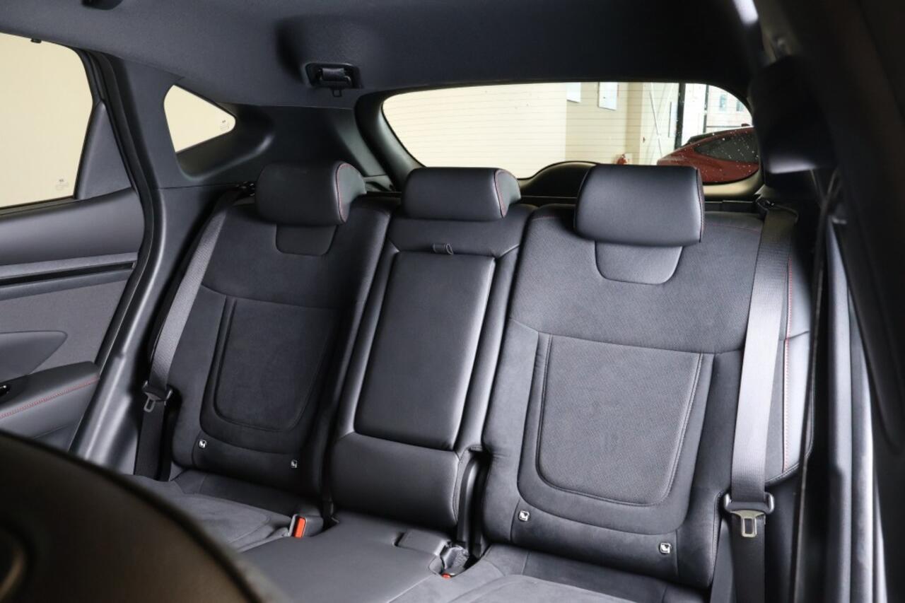 Hyundai TUCSON 1.6 T-GDI N-Line 180 PK 4WD - Adaptieve Cruise - ParkeerCamera - Stoelverwarm.