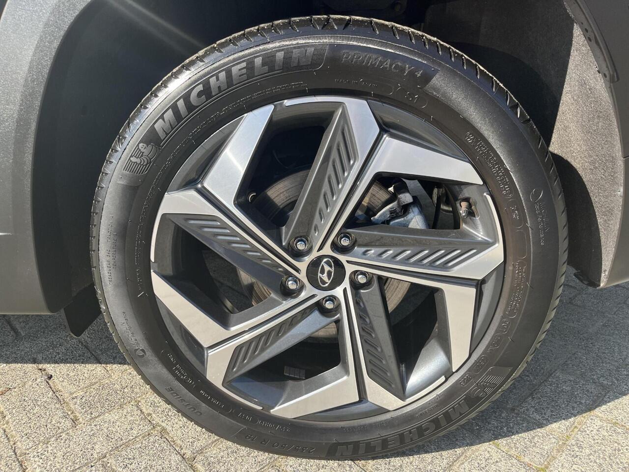 Hyundai TUCSON 1.6 T-GDI PHEV Comfort Smart 4WD | Rijklaarprijs! | Trekhaak | Apple CarPlay / Android Auto |