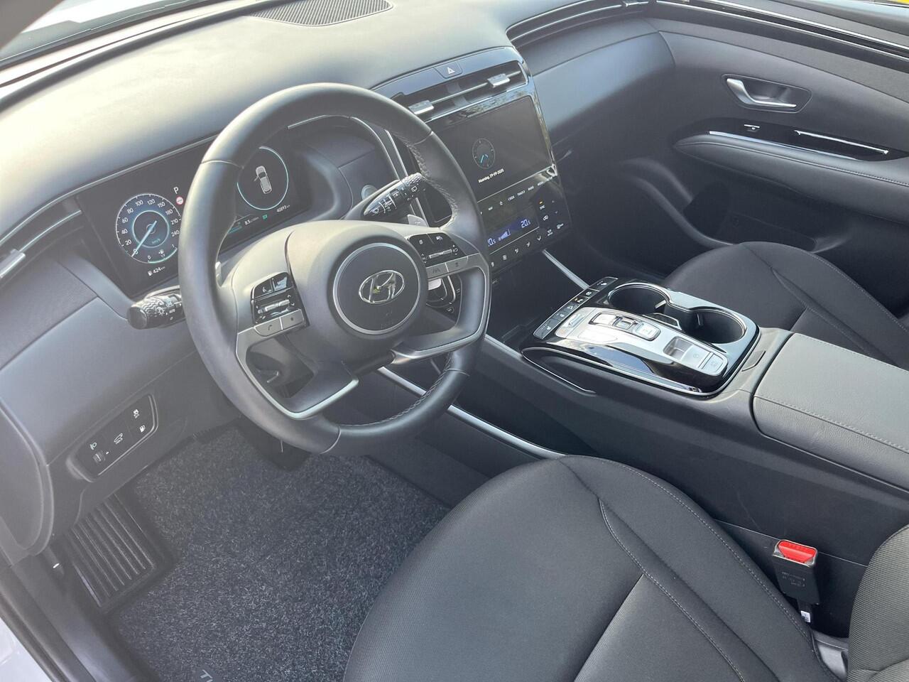 Hyundai TUCSON 1.6 T-GDI PHEV Comfort Smart 4WD | Trekhaak | Rijklaarprijs! | Elektrische achterklep |