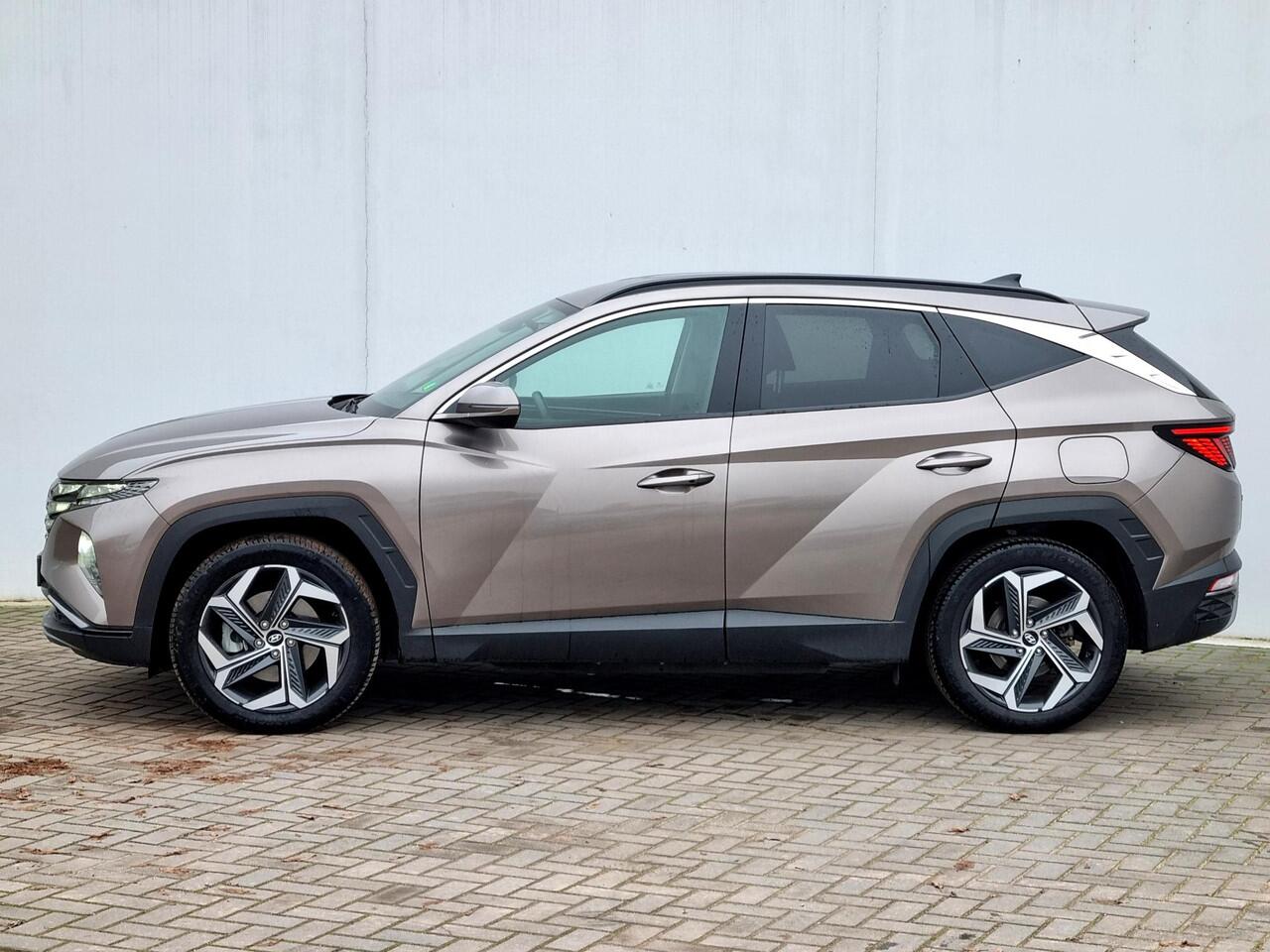 Hyundai TUCSON 1.6 T-GDI PHEV Comfort Smart 4WD / Trekhaak ( 1.350 kg ) / Apple carplay / Android auto / Stoelverwarming / Elektrische kofferbak /