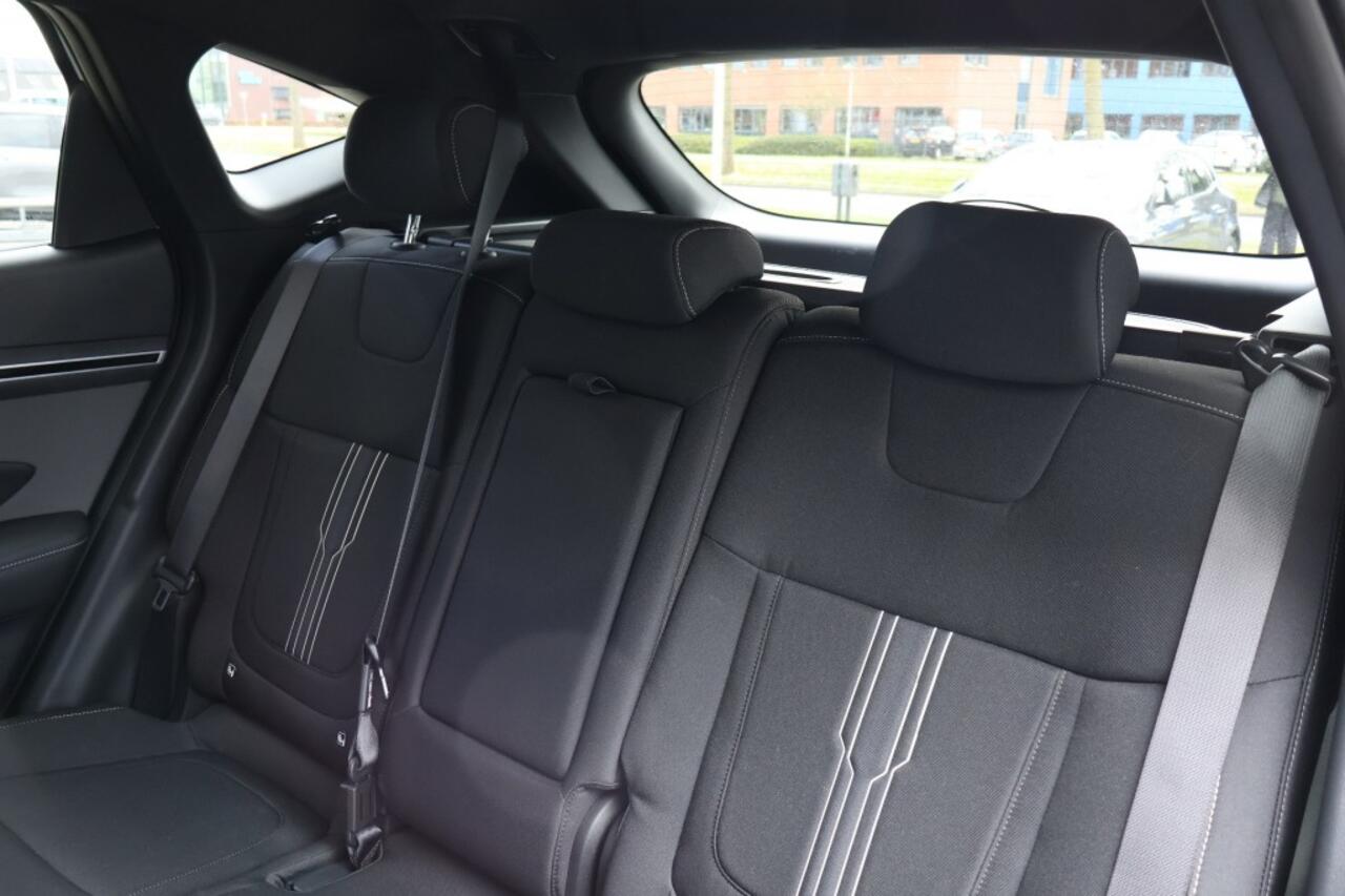 Hyundai TUCSON 1.6 T-GDI Advantage - Sensoren - LED - Camera - Navi - Trekhaak