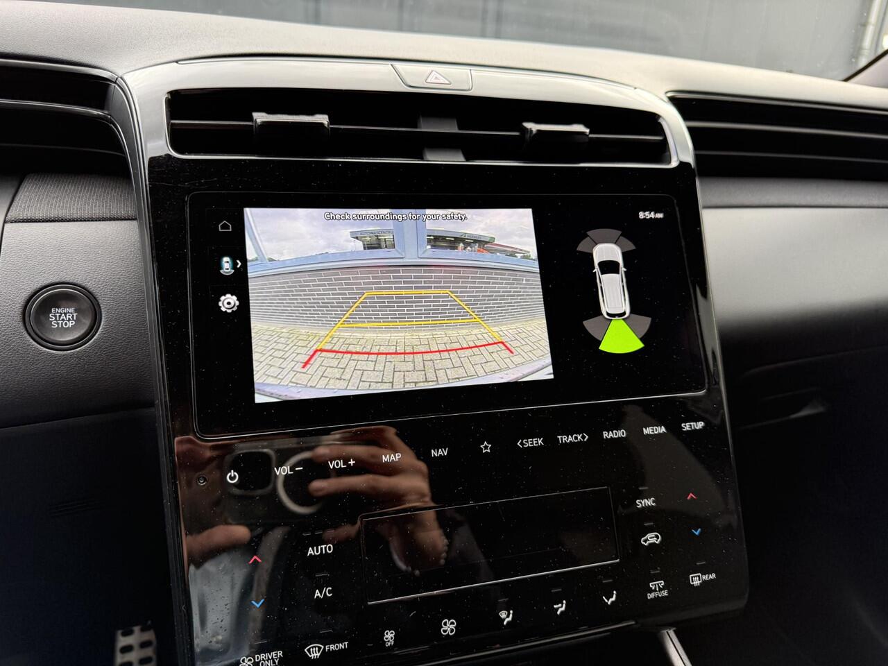 Hyundai TUCSON 1.6 T-GDI HEV 230pk N Line Edition / 1650 KG Trekgewicht / Apple Carplay / Android Auto / Achteruitrijcamera / Stoelverwarming / Navigatie /