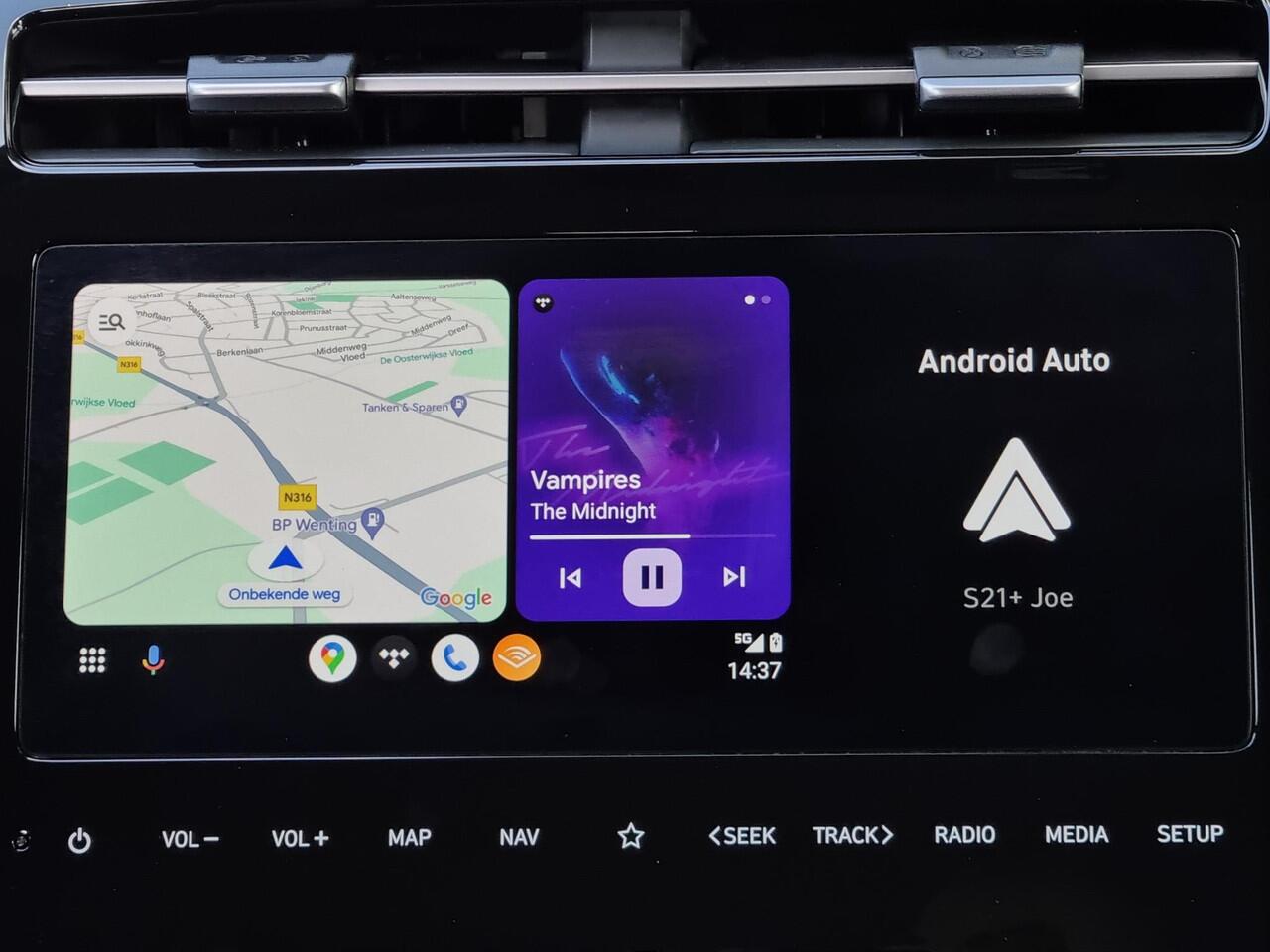 Hyundai TUCSON 1.6 T-GDI PHEV Comfort Smart 4WD / Trekhaak ( 1.350 kg ) / Apple carplay / Android auto / Stoelverwarming / Elektrische kofferbak /