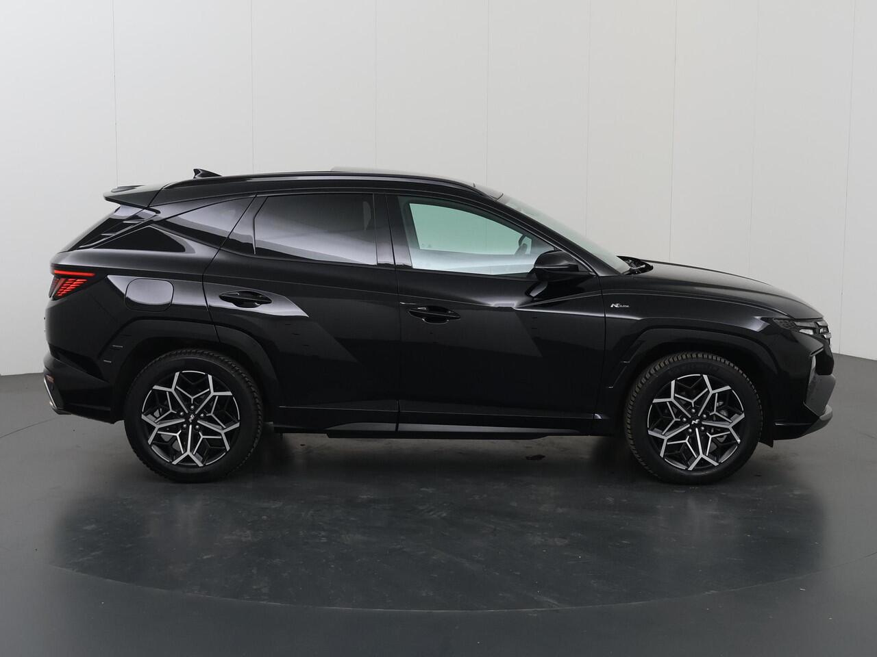 Hyundai TUCSON 1.6 T-GDI PHEV N Line Sky 4WD | Panoramadak | Cruise Control Adaptief | Climate Control | Stoelverkoeling en Verwarming| Stuurwielverwarming | Krell Sound | Apple carplay/Android auto |